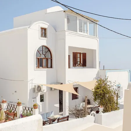 The Garden View Fira (Santorini)